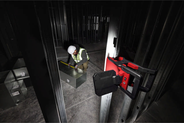 OMRÅDELYS M18 PAL2-0