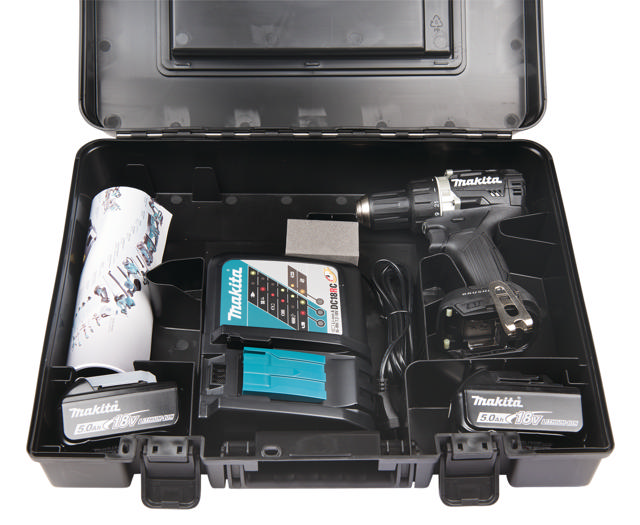 DDF484RTEB BLACK EDITION – 18V børsteløs drill med 2 x 5,0 Ah